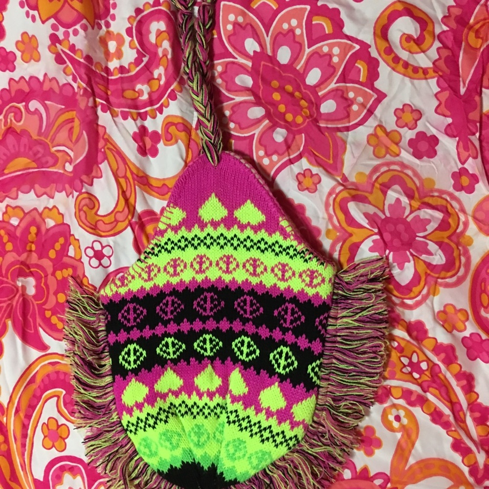 Hat - Picture 4 of 6